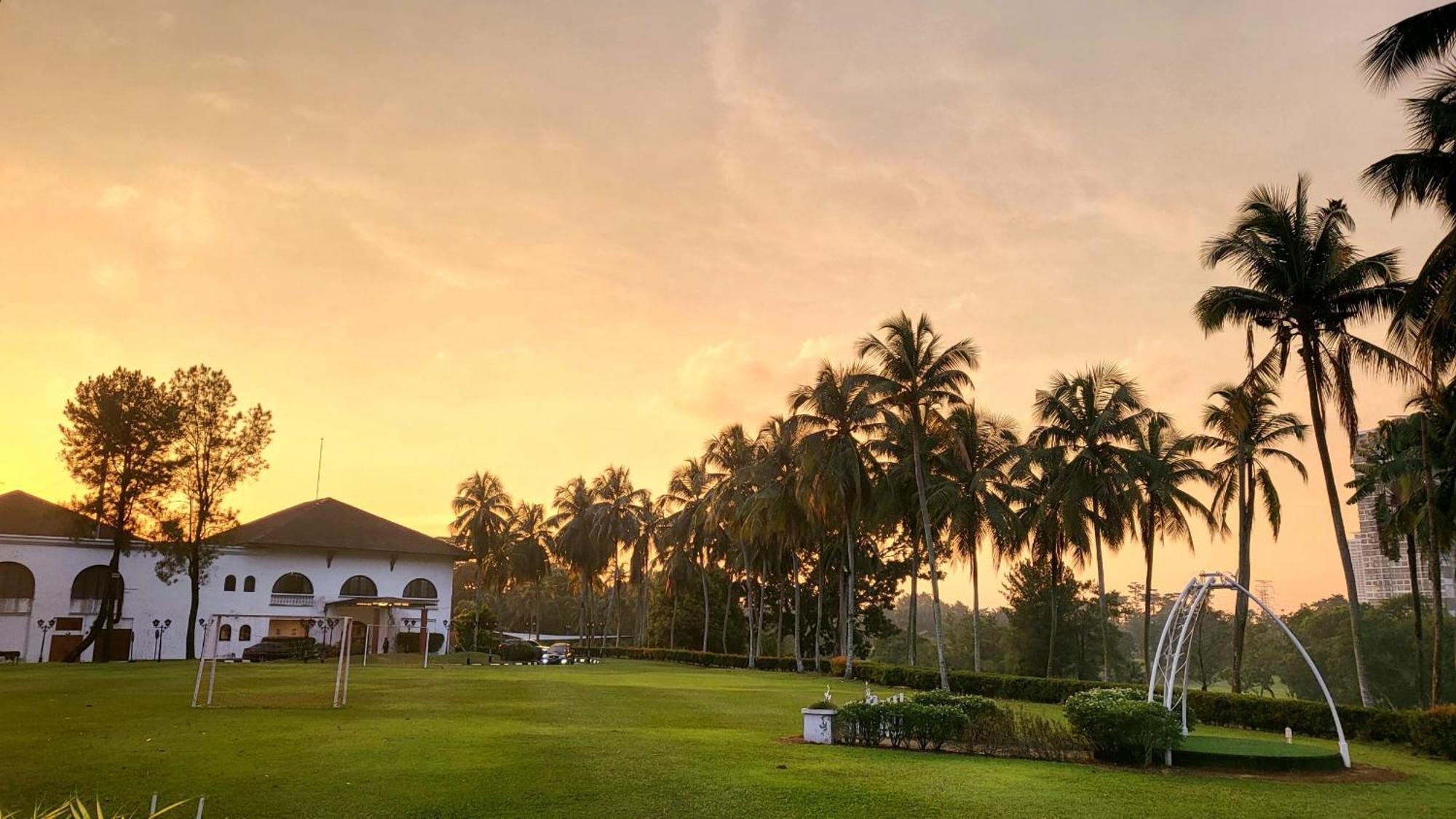 Ponderosa Golf & Country Resort Johor Bahru Exterior photo